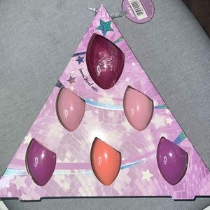 Real techniques 5 miracle complexion sponge + case